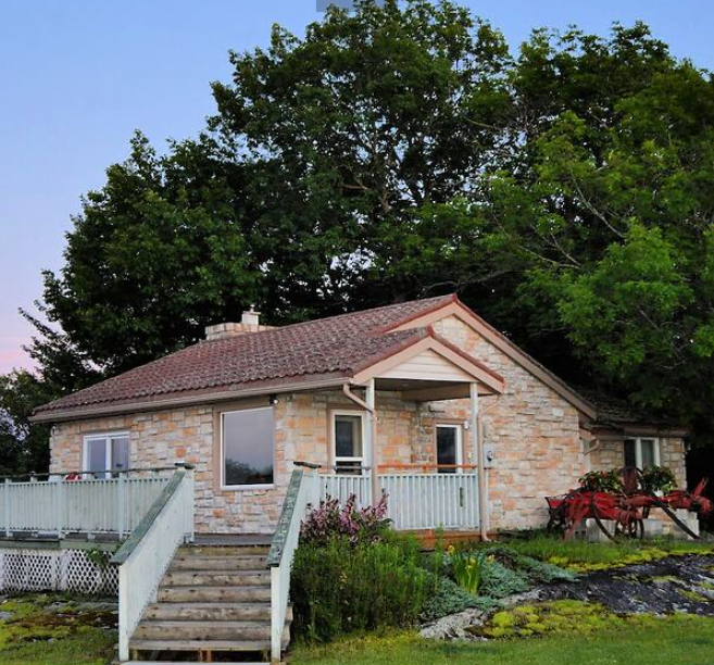 Christie's Mill — waterfront cottage